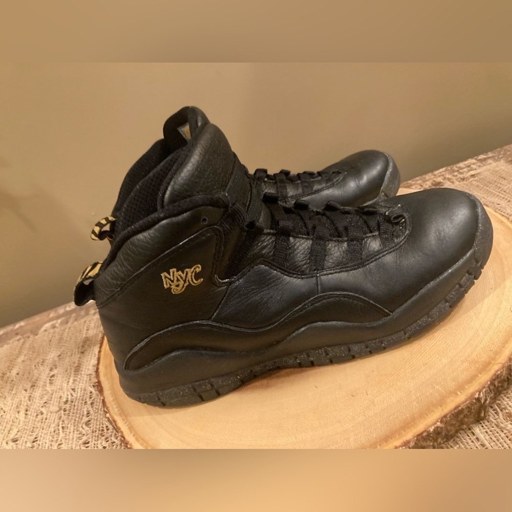 NIKE AIR JORDAN 10 RETRO NYC NEW YORK CITY SNEAKERS BLACK GOLD 7Y 310806-012